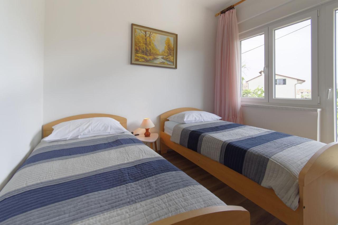 Apartment Patrik By Rent Istria Umag Exterior photo